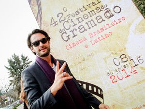 Rodrigo Santoro recebeu prêmio em Gramado (Foto: Cleiton Thiele/PressPhoto)