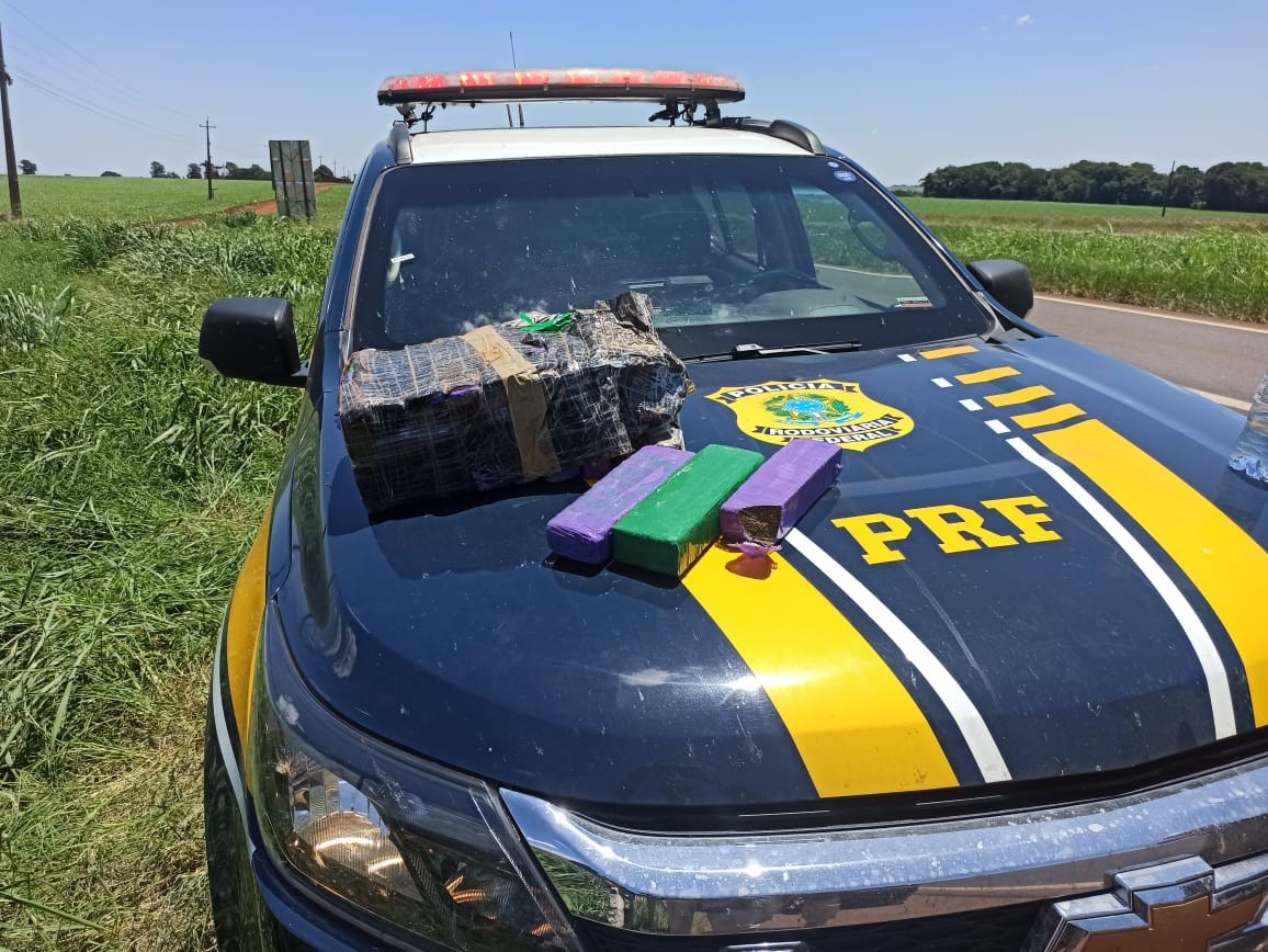 Traficantes são presos após carro quebrar em rodovia de Cascavel, diz polícia