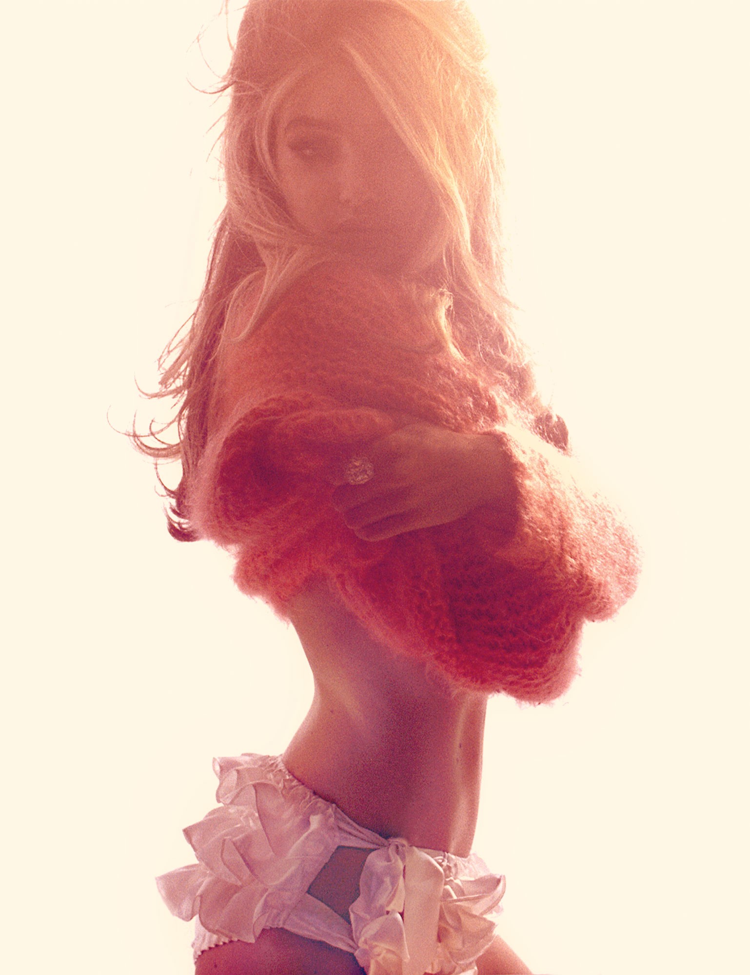 Gigi Hadid na W Magazine (Foto: Steven Meisel/ Reprodução)