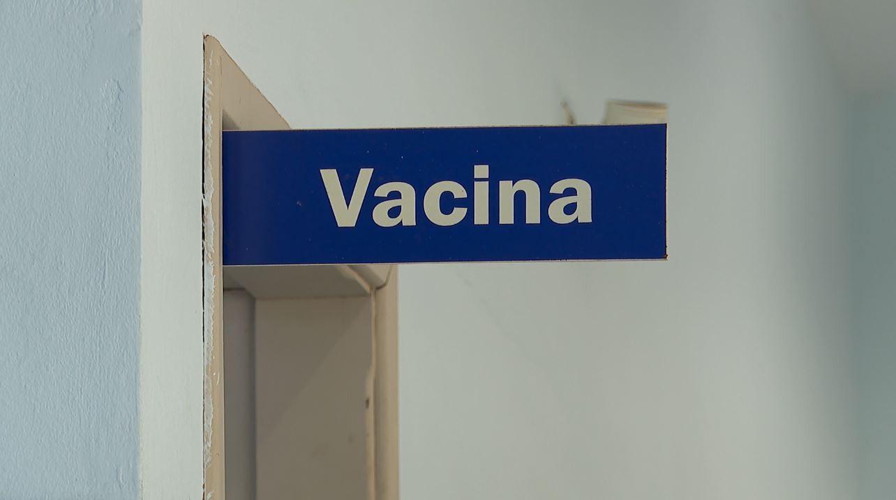 Unidade de saúde da família suspende vacinação de rotina em Franca, SP, após casos de Covid
