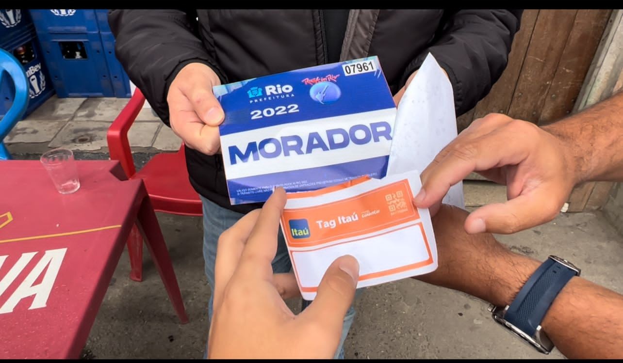 Homem é preso por suspeita de falsificar e vender adesivos para áreas restritas aos moradores no entorno do Rock in Rio