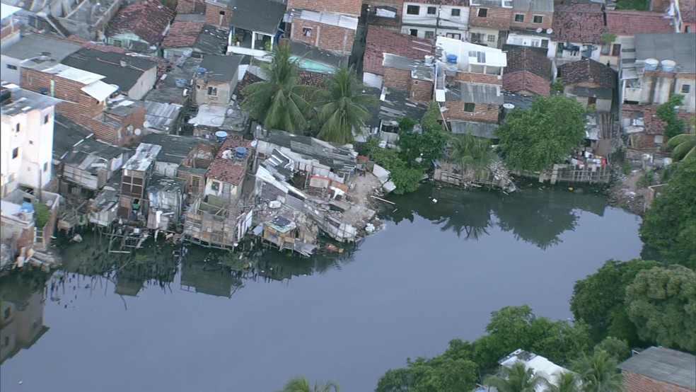 Qual e a cidade mais pobre do Estado de Pernambuco?