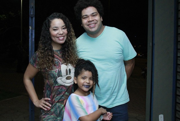 Micheli Machado e Robson Nunes com a filha, Morena (Foto: Reprodução/Instagram)