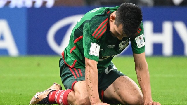Lozano em Arábia Saudita x México