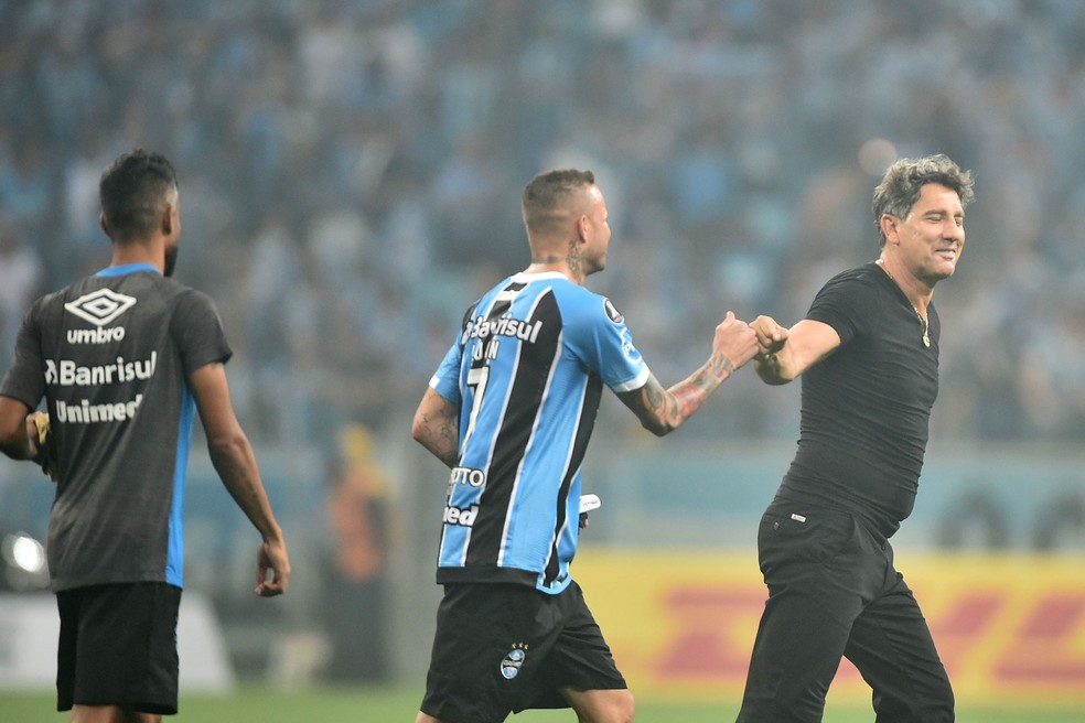 Parceria entre Renato e Luan é de craque para craque — Foto: Wesley Santos/Agência PressDigital