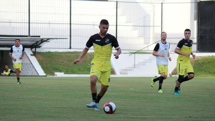 ABC - Erivélton, meia (Foto: Andrei Torres/ABC FC/Divulgação)