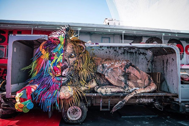 Artista plástico cria animais gigantes feitos com sucata (Foto: Divulgação )