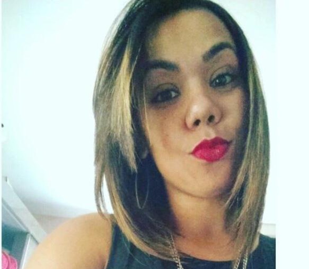 Karoline dos Santos seguia para a academia quando foi atacada — Foto: Reprodução