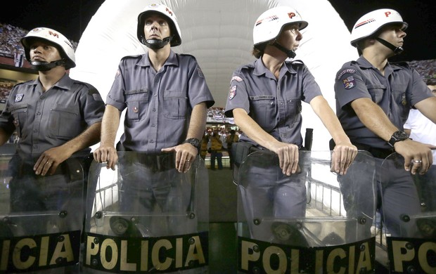 Policia, São Paulo e Tigre, AP (Foto: Agência AP)