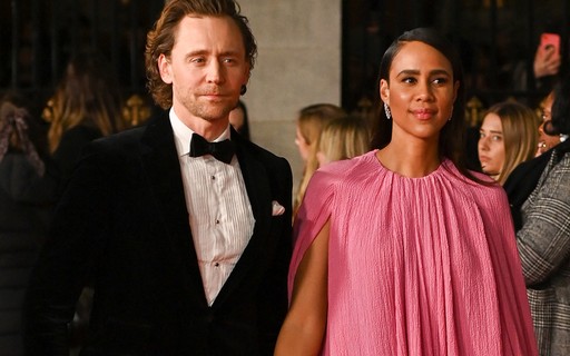 Tom Hiddleston, o 'Loki' da Marvel, confirma noivado com Zawe Ashton: "Muito feliz!"