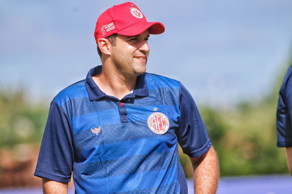 Thiago Carvalho, t&eacute;cnico do Am&eacute;rica-RN &mdash; Foto: Canind&eacute; Pereira/Am&eacute;rica FC