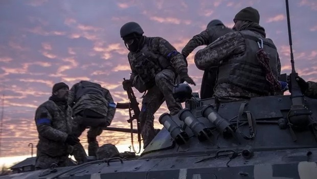"Se o exército ucraniano e a resistência não tiverem armas para se defender, a Ucrânia não existirá", diz Starodubtsev (Foto: Getty Images via BBC)