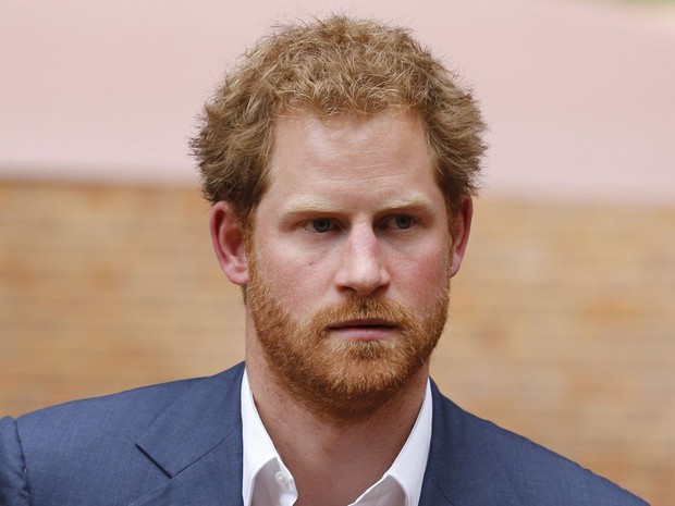 Plano visava beneficiar príncipe Harry, que também é ruivo (Foto: Reuters/Siphiwe Sibeko)