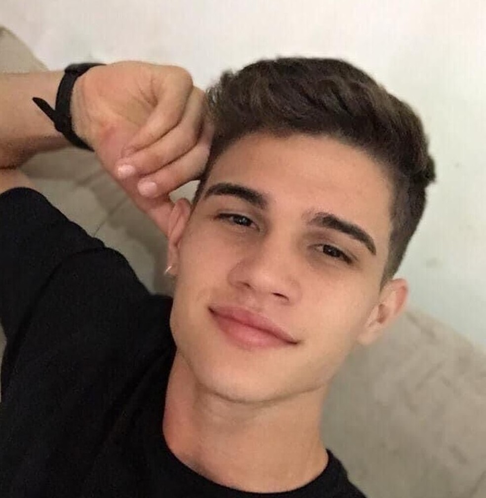 Ailson Augusto Ortiz, de 22 anos, foi morto nesta quinta-feira (24) — Foto: Arquivo pessoal