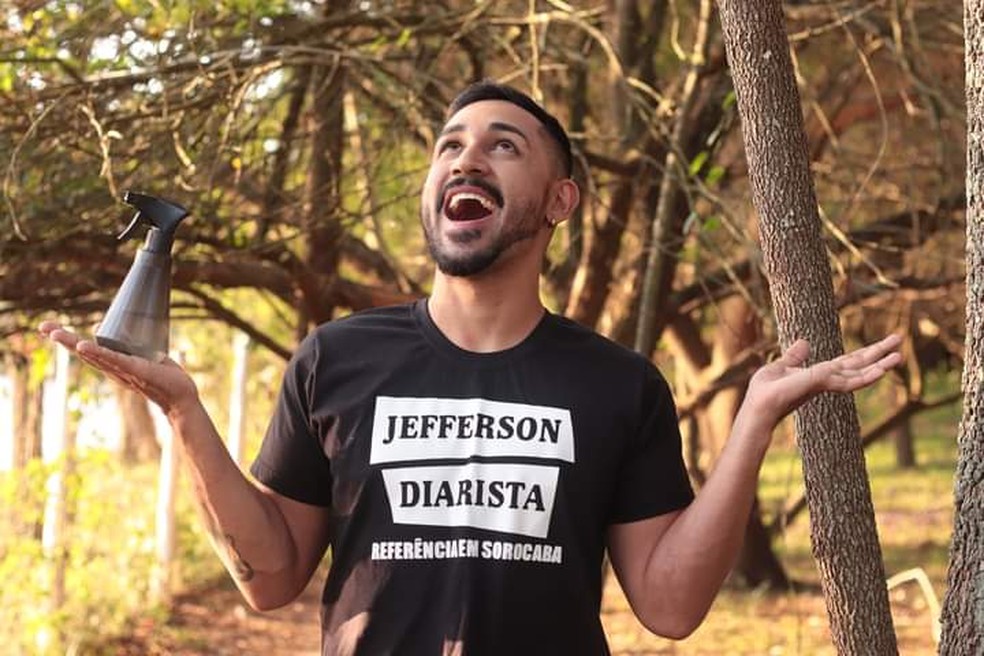 Jefferson trabalhava como cabeleireiro e maquiador antes da pandemia em Sorocaba — Foto: Arquivo Pessoal