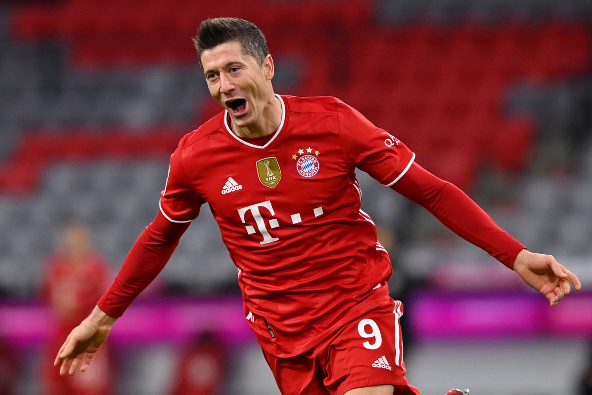 Ídolo do Bayern, Élber aposta em recorde de Lewandowski na Bundesliga