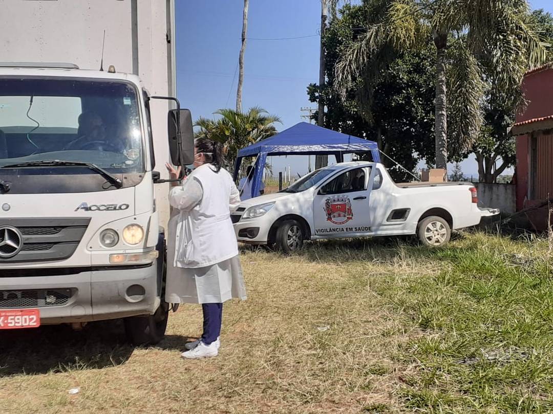 Barreira sanitária orientou moradores em distrito em Anhembi 