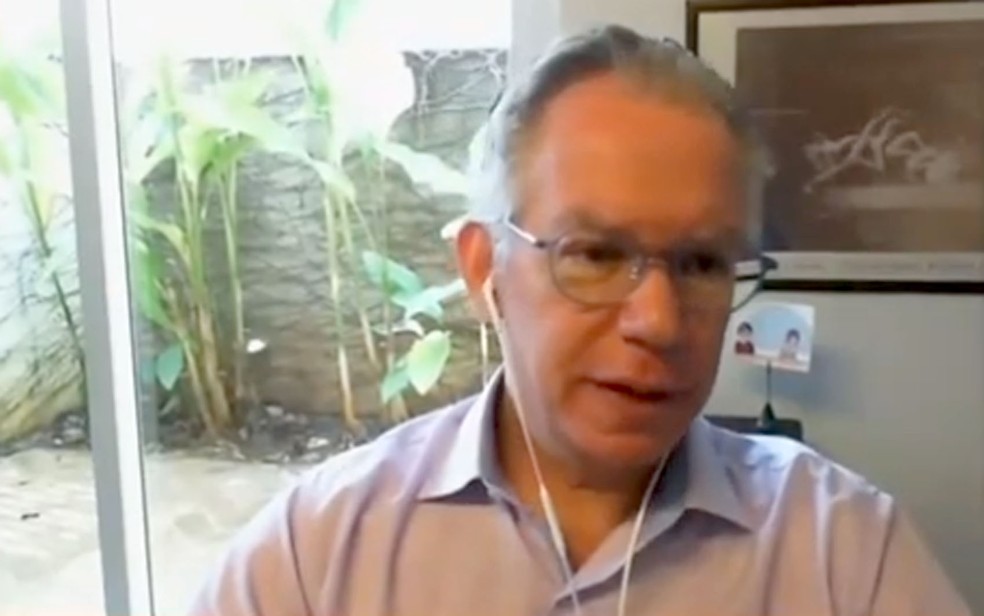 Reitor da Unicamp, Marcelo Knobel faz transmissão ao vivo para falar da situação orçamentária da universidade de Campinas — Foto: Reprodução/Youtube Unicamp