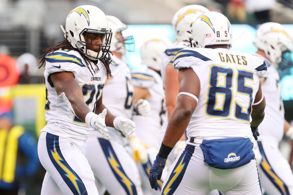 Chargers tenta se recuperar após começo ruim na temporada (Foto: Ed Mulholland/Getty Images)