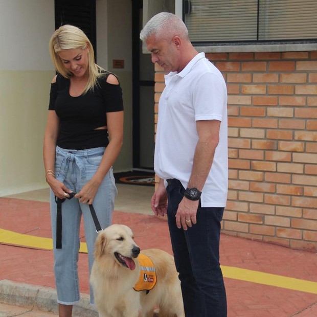 Ana Hickmann e sua família deram abrigo temporário a cão-guia (Foto: Reprodução/Instagram)