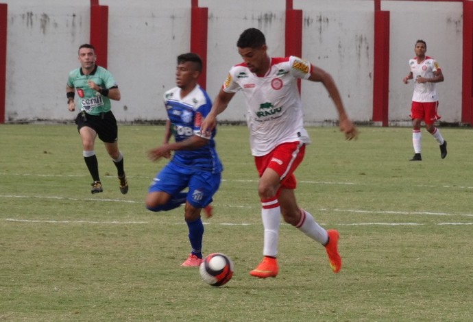 Daniel Amorim Tombense x URT Campeonato Mineiro  (Foto: Bruno Ribeiro)