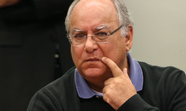 Renato Duque, ex-diretor de Serviços da Petrobras (Foto: Ailton de Freitas / Agência O Globo )