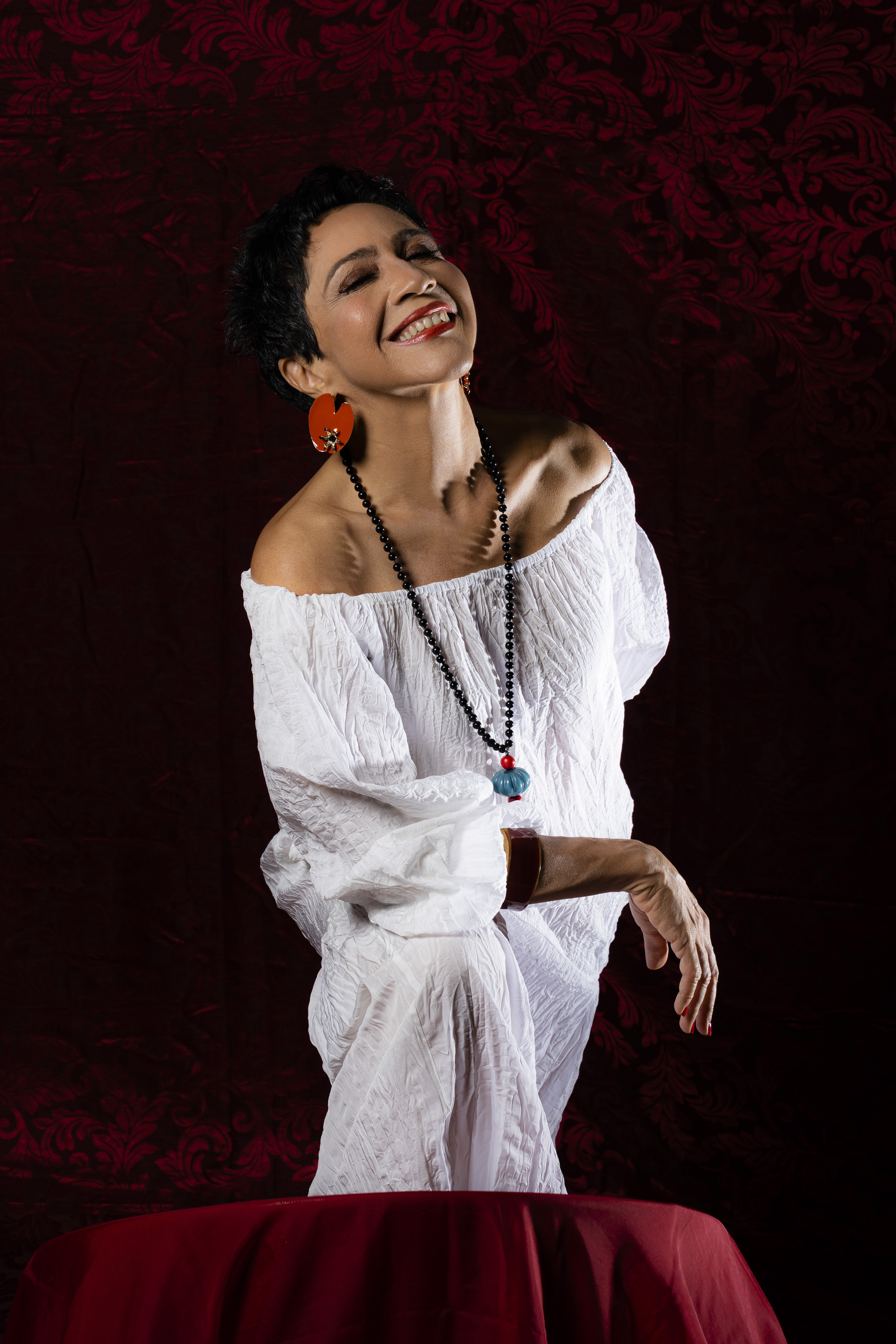 Valéria Oliveira leva show 'Sacrário' para o Parque das Dunas neste sábado (26)