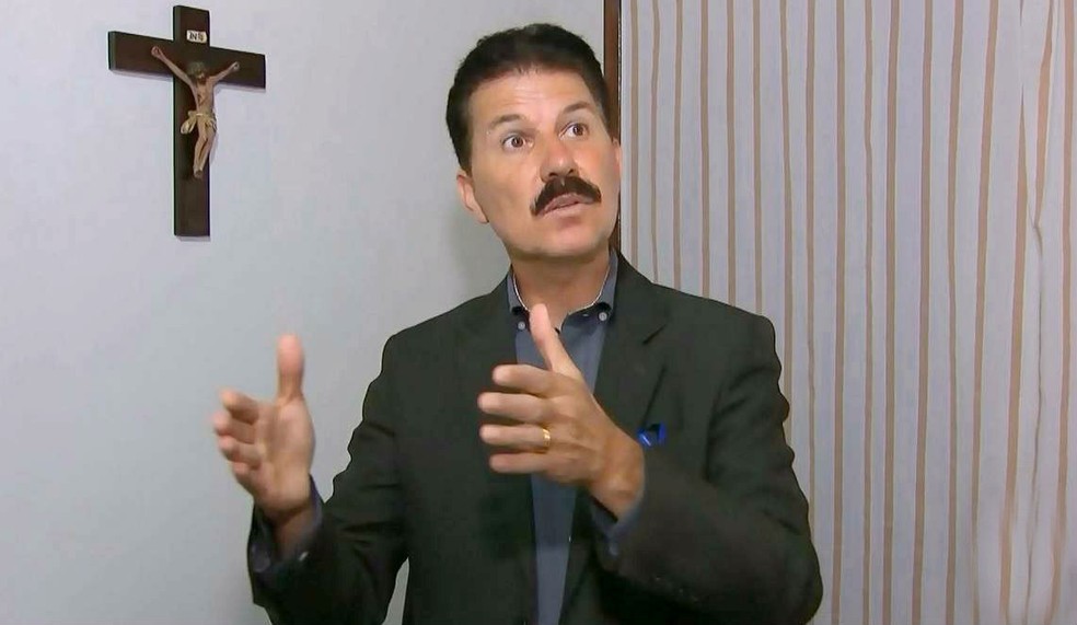 Dirceo Antônio Leme de Melo foi afastado após Justiça cassar liminar que o mantinha no cargo — Foto: TV TEM/Reprodução