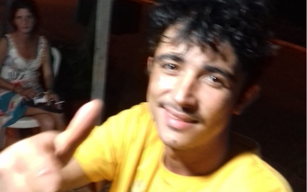 Stive Daves Alves dos Santos morreu depois de sofrer queimaduras ao cozinhar usando álcool em Goiânia, Goiás — Foto: Arquivo pessoal