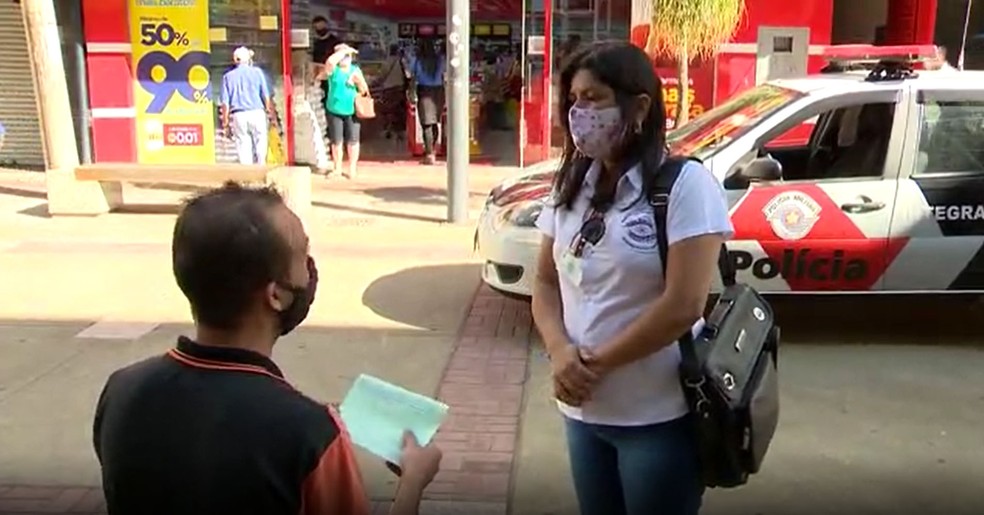 Fiscalização sobre uso obrigatório de máscaras foi realizada em Presidente Prudente — Foto: TV Fronteira/Reprodução
