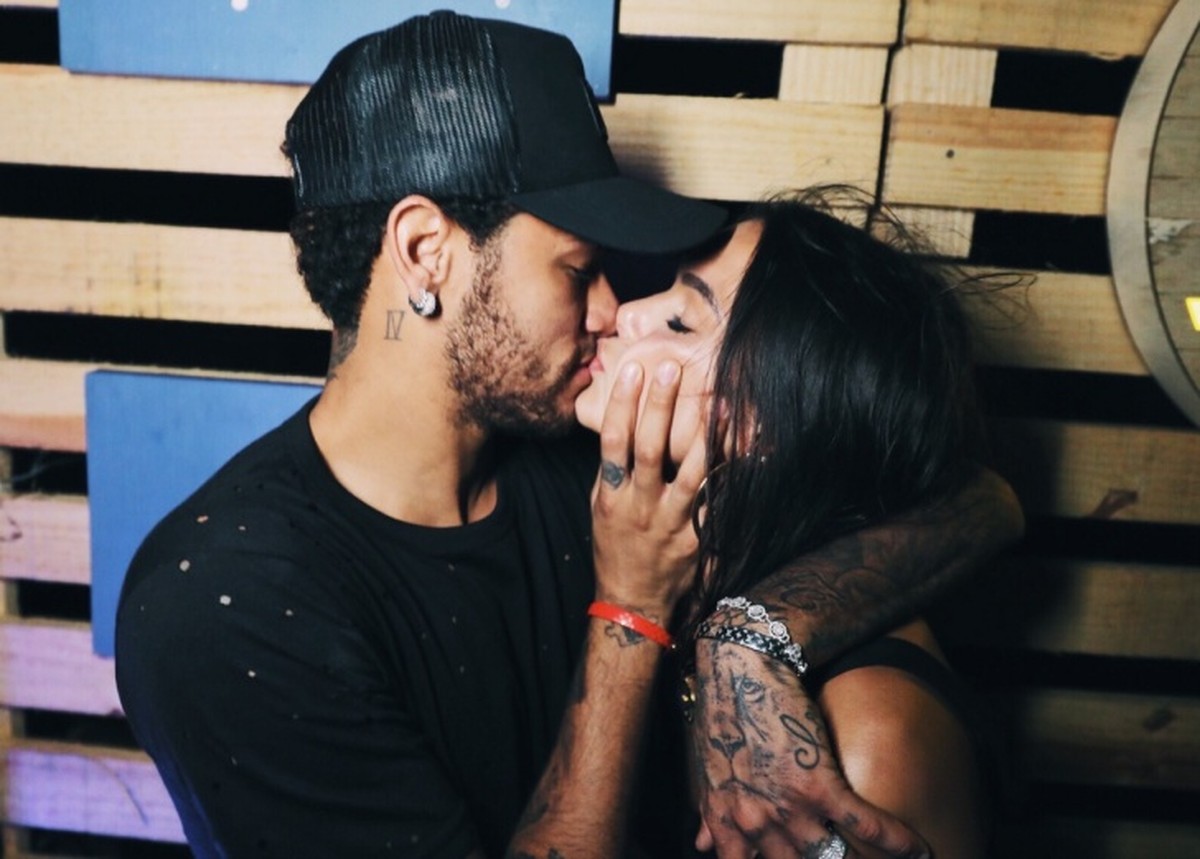 Bruna Marquezine fala de idas e vindas com Neymar: 'Relacionamentos n&atilde;o  dependem s&oacute; de amor' | Pop & Arte | G1