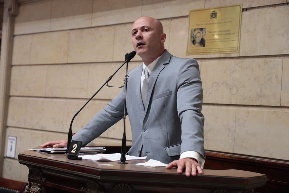 Sandro Figueiredo, advogado de defesa de Gabriel Monteiro — Foto: Renan Olaz/CMRJ