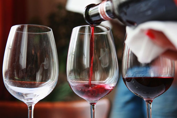Como escolher a taça de vinho ideal (Foto: Getty Images)