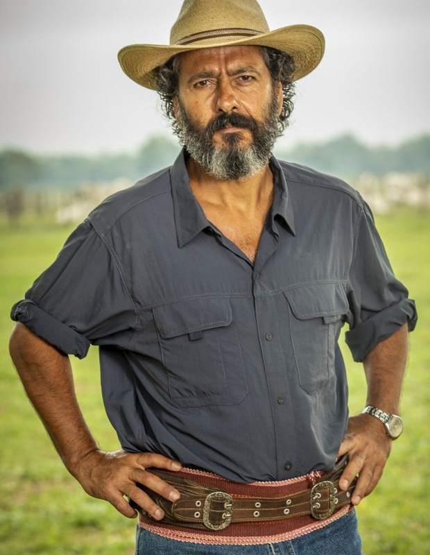 Marcos Palmeira caracterizado como José Leôncio em Pantanal (Foto: João Miguel Junior/TV Globo)