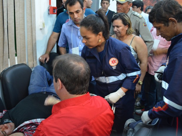 Paramédicos do Samu chegaram minutos depois para atender segurança (Foto: Yuri Marcel/G1)