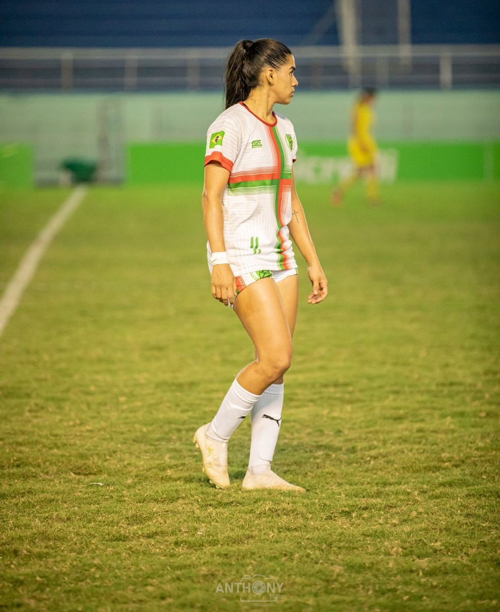 Jaqueline, atacante da Assermurb — Foto: Arquivo Pessoal/Anthony Maia