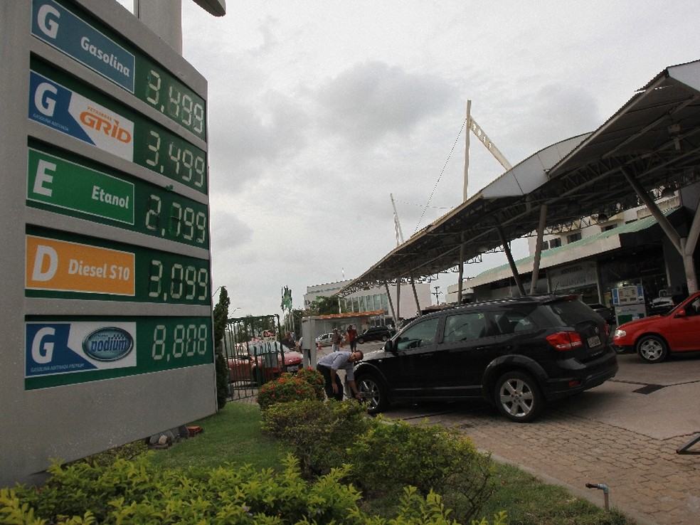Postos de gasolina de todo Maranhão aumentam o preço do combustível (Foto: Biné Morais/O Estado)