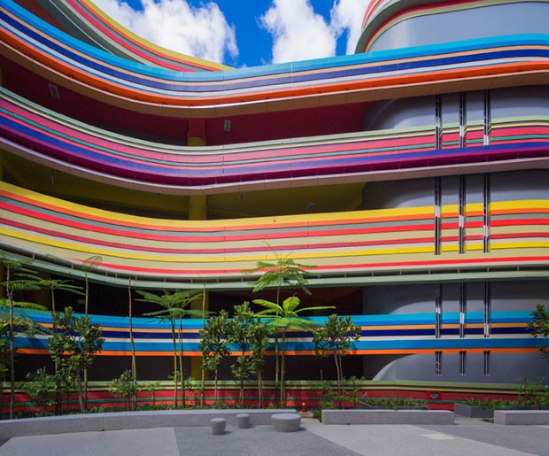 Escola colorida em Singapura (Foto: Divulgação)