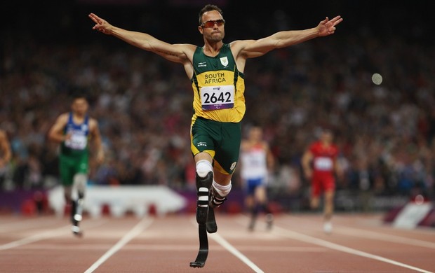 Oscar Pistorius 400m paralimpíadas atletismo (Foto: Getty Images)
