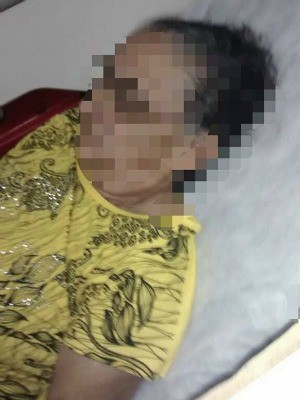 Senhora de 80 anos desmaiou ao receber mandado de prisão (Foto: Washington Luís/Arquivo pessoal)