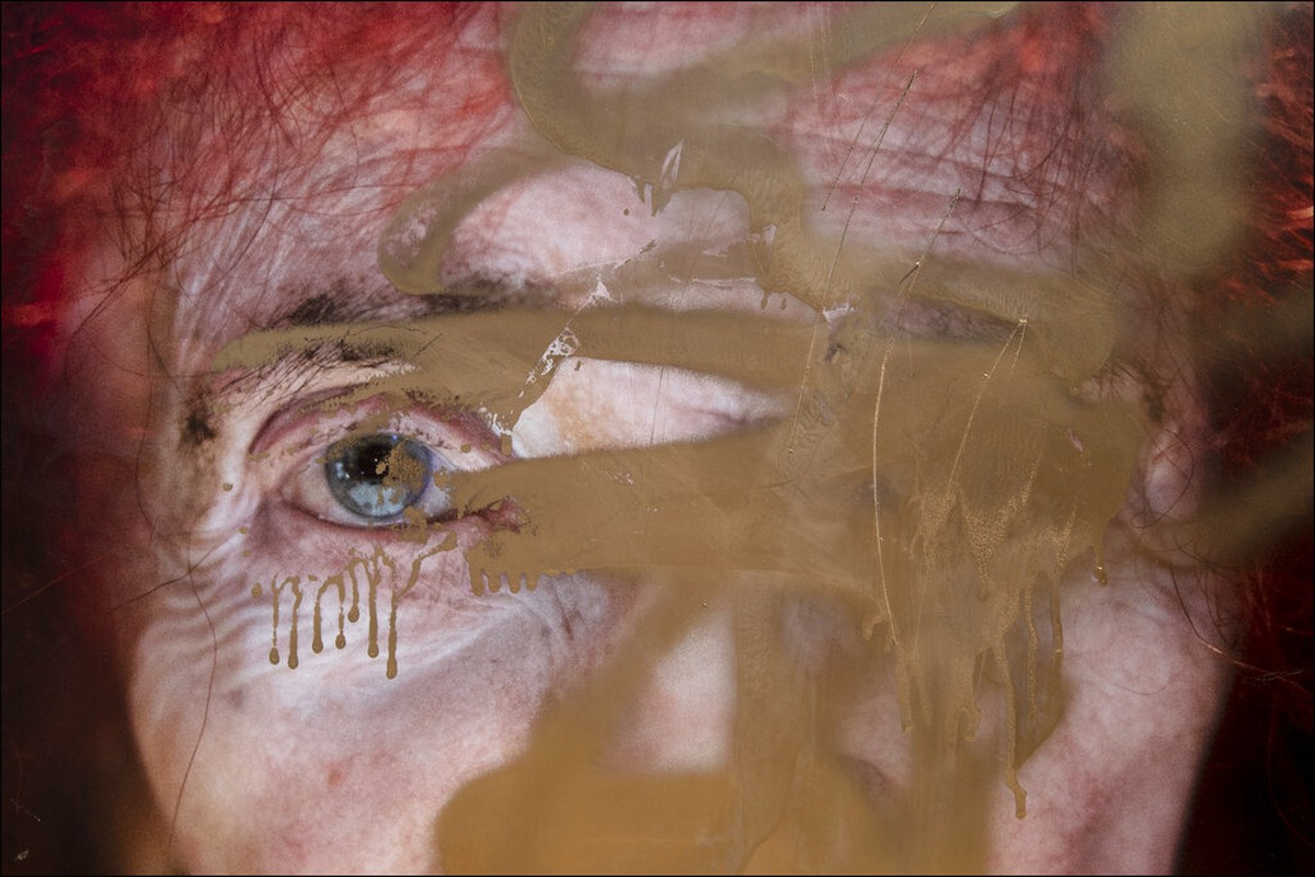 Vândalos 'antifeministas' desfiguram imagens de mulheres em Israel