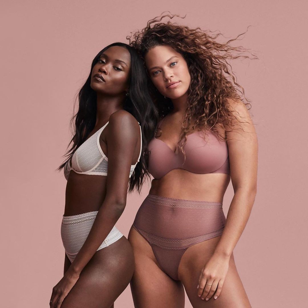 Victoria's Secret lança nova linha de lingerie com marca