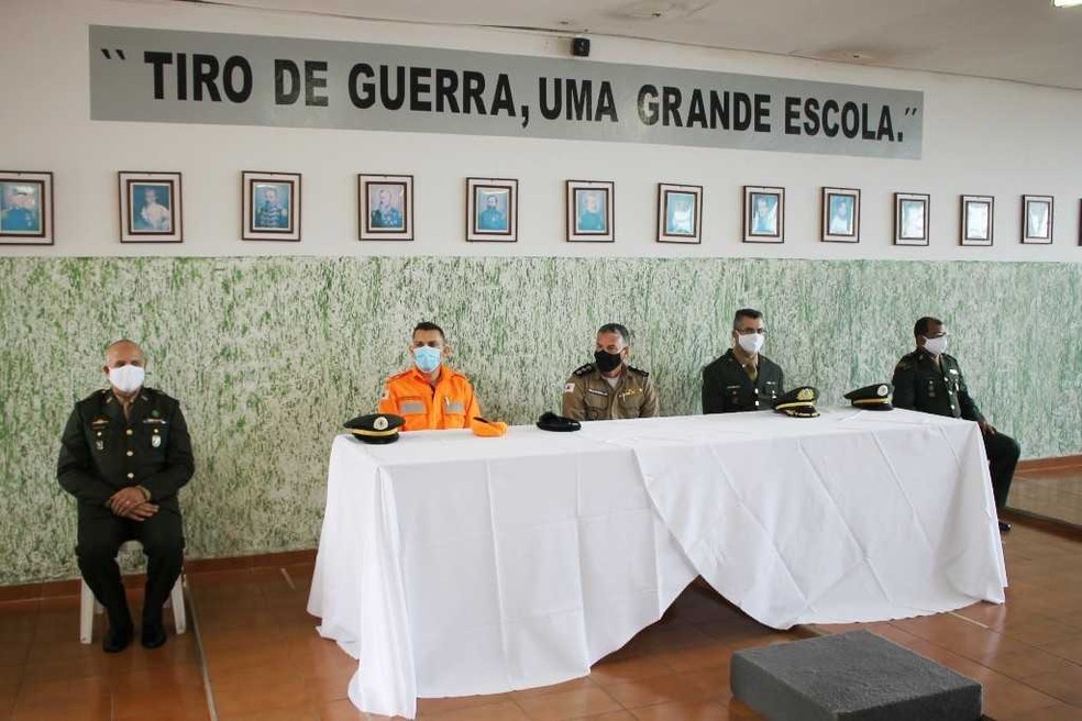 Ação solene de troca de comando no Tiro de Guerra de Araxá — Foto: Prefeitura de Araxá/ Divulgação