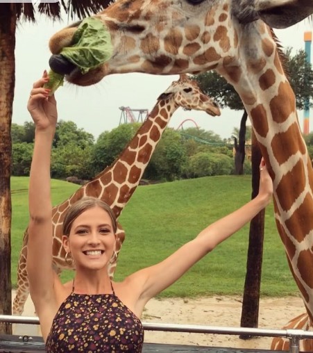 Hanna Romanazzi no Busch Gardens (Foto: Reprodução Instagram)