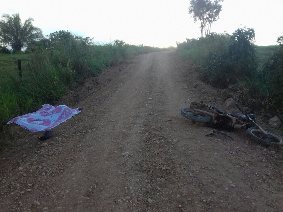 Motociclista Morre Em Acidente De Transito Na Zona Rural De Corumbiara Ro Vilhena E Cone Sul G1