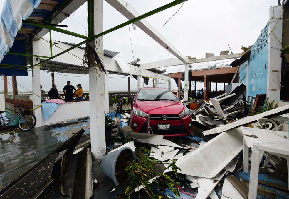Passagem do furacão Grace na Costa do México. — Foto: REUTERS/Oscar Martinez