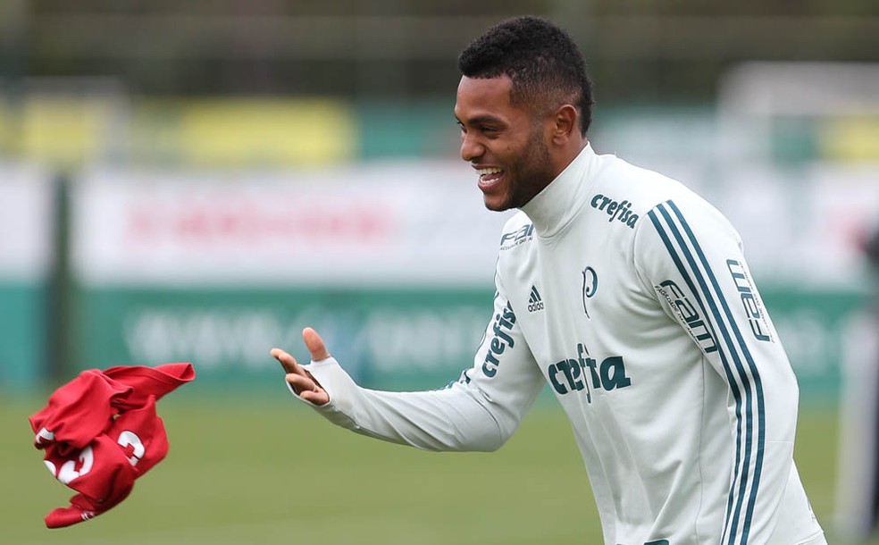 Jornal diz que Borja pode sair para Palmeiras vencer Fla por destaque colombiano