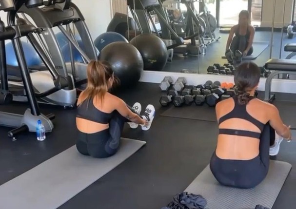 Anitta e Isabela Grutman treinam juntas em Miami (Foto: Reprodução/Instagram)