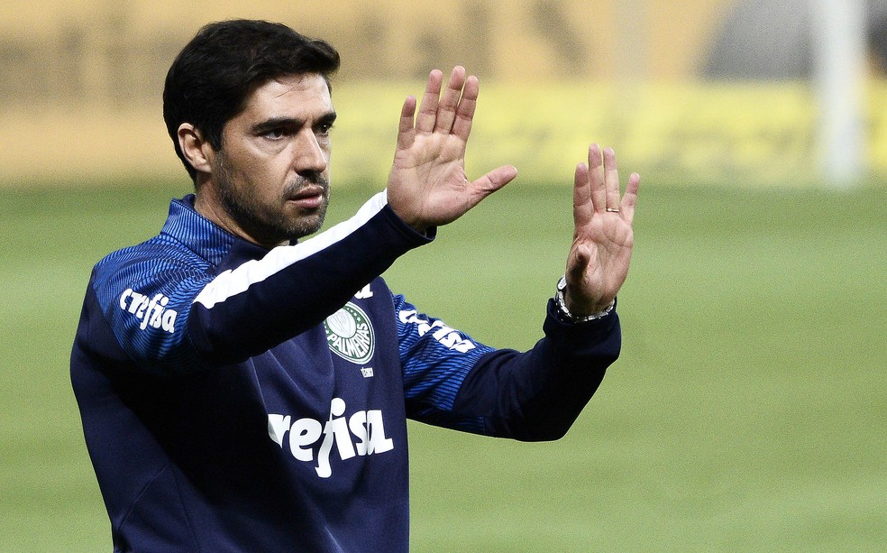 Abel Ferreira testa positivo para Covid-19