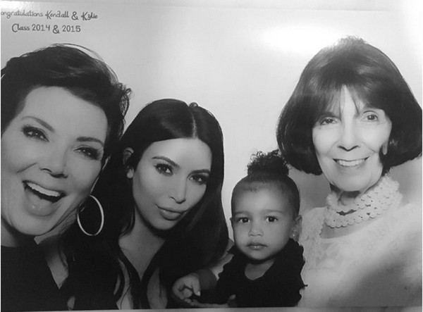 Kris Jenner, Kim Kardashian, North West e MJ (Foto: Instagram)